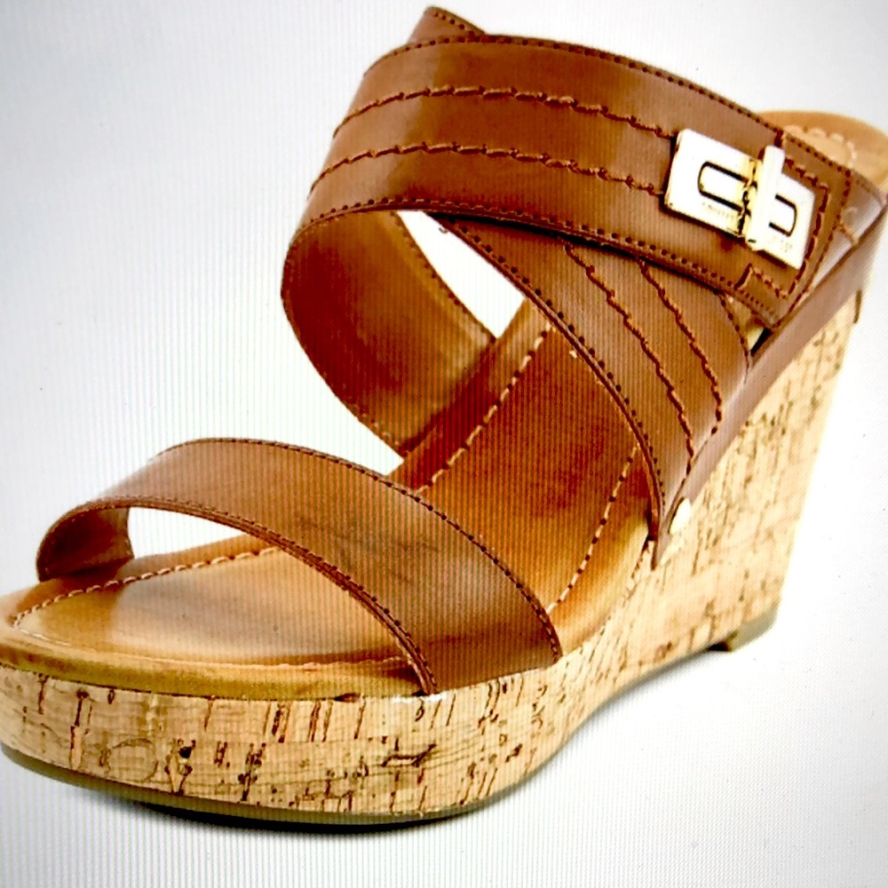 Tommy Hilfiger Mili wedge sandal in Medium brown leather
